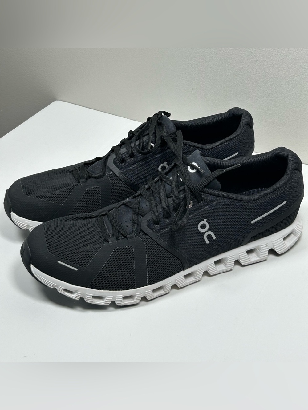 On Cloud Running Men's Athletic Shoes in Black and White
